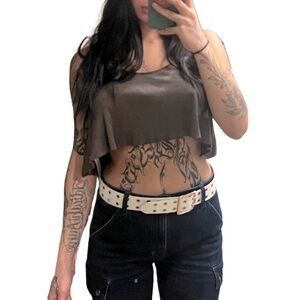 ‼️TWO‼️URBAN OUTFITTERS OUT FROM UNDER FLOWY CROP TOPS 🤍✨